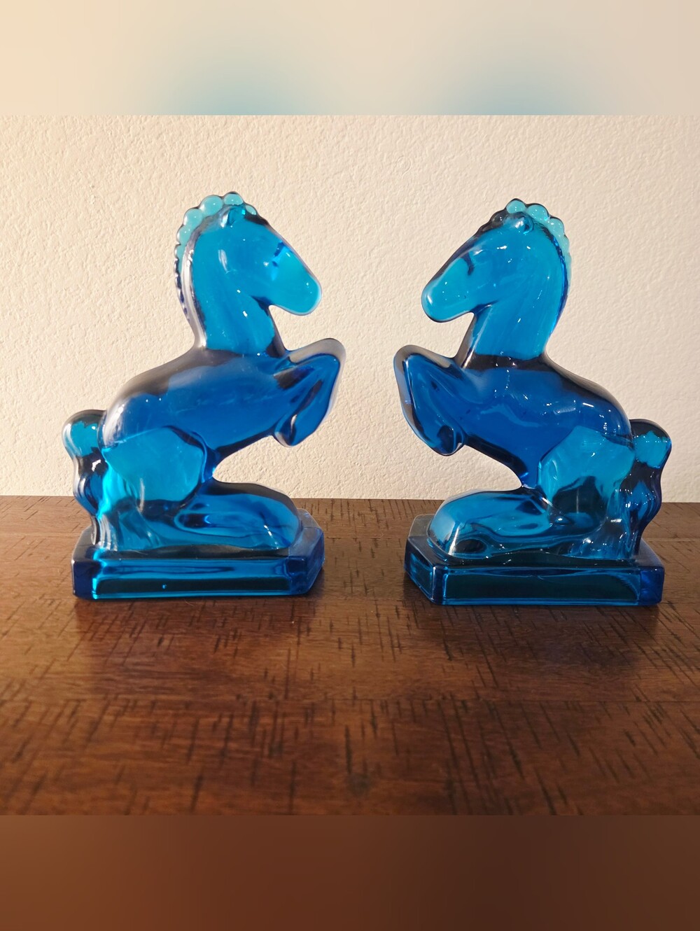 L.E. Smith Pair VTG-MCM Aqua Blue 8" Rearing Horse Glass Bookends Gorgeous